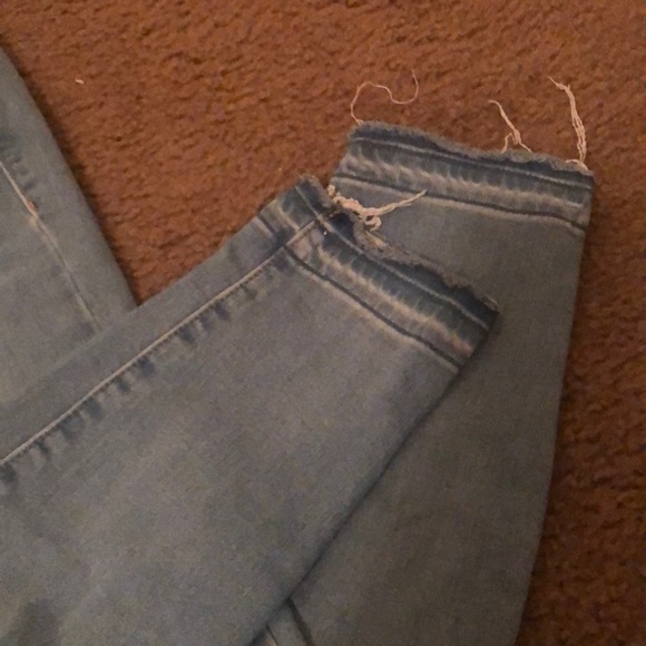 Old Navy Rockstar super soft jeans. - Picture 2 of 3